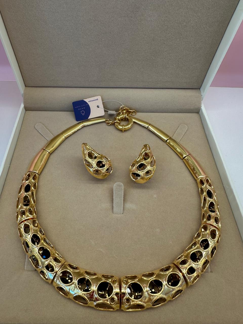 Conjunto África: Colar, Bracelete e Brincos Banhados a Ouro 18K