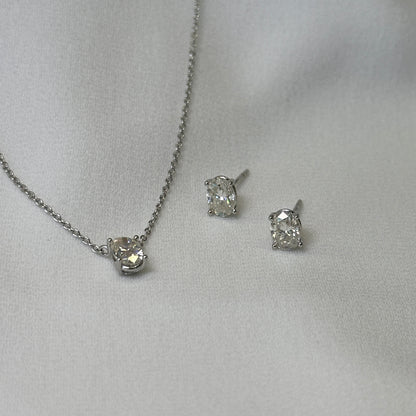 Colar prata 925 ponto de luz oval com  pedra Moissanite