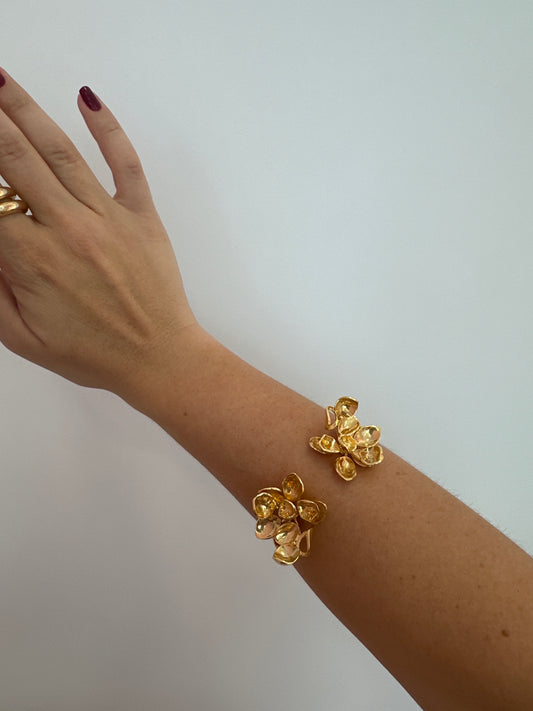 Bracelete Flor Lily Petit Banhado a Ouro 18K