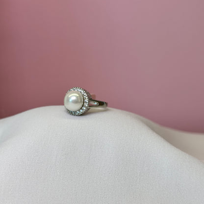 Anel ródio, cravejado com peróla