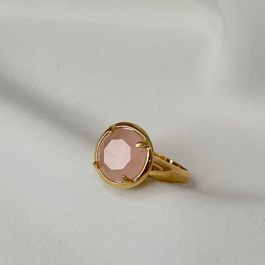 ANEL LICYIN REDONDO COM PEDRA NATURAL LEITOSA ROSA CLARO