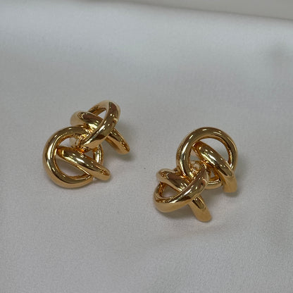 Brinco elos bold dourado