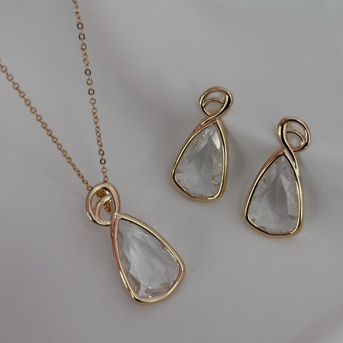 COLAR NILAN CRISTAL DOURADO