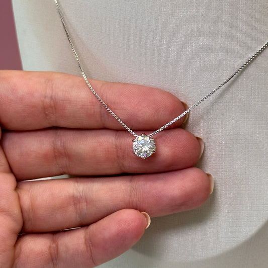 Colar prata 925, com pingente pedra Moissanite, Linda Luz, ponto de luz