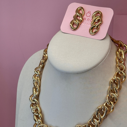 Conjunto Elo Entrelaçado Brinco e colar dourado