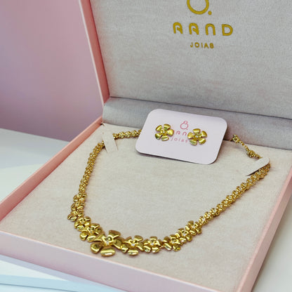 Conjunto Brinco e colar  Florzinhas dourado com regulagem