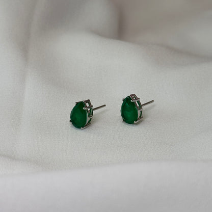 Brinco gota ródio, pedra esmeralda