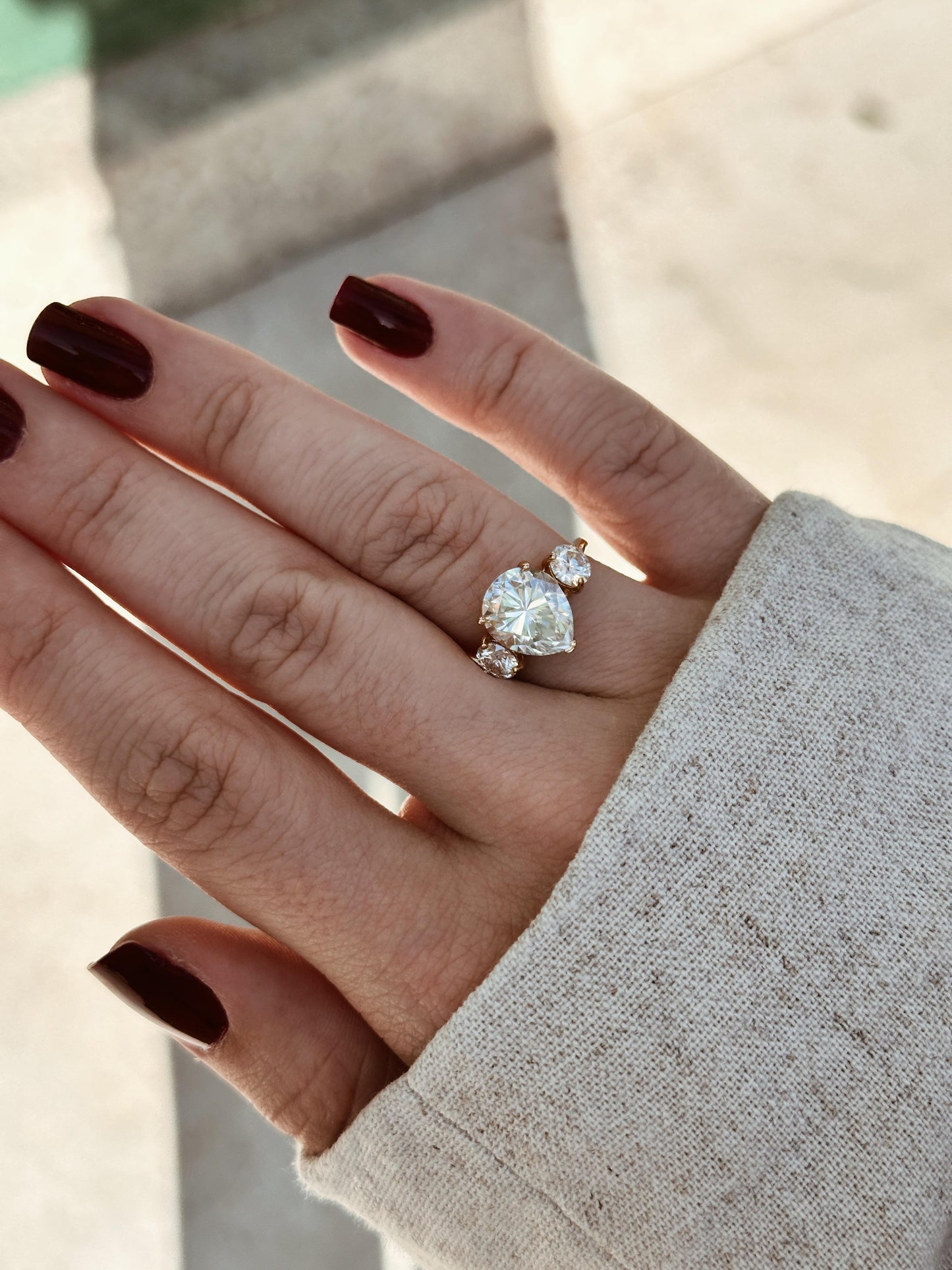 Anel de Solitário Princesa em Ouro 18K Gota Moissanite